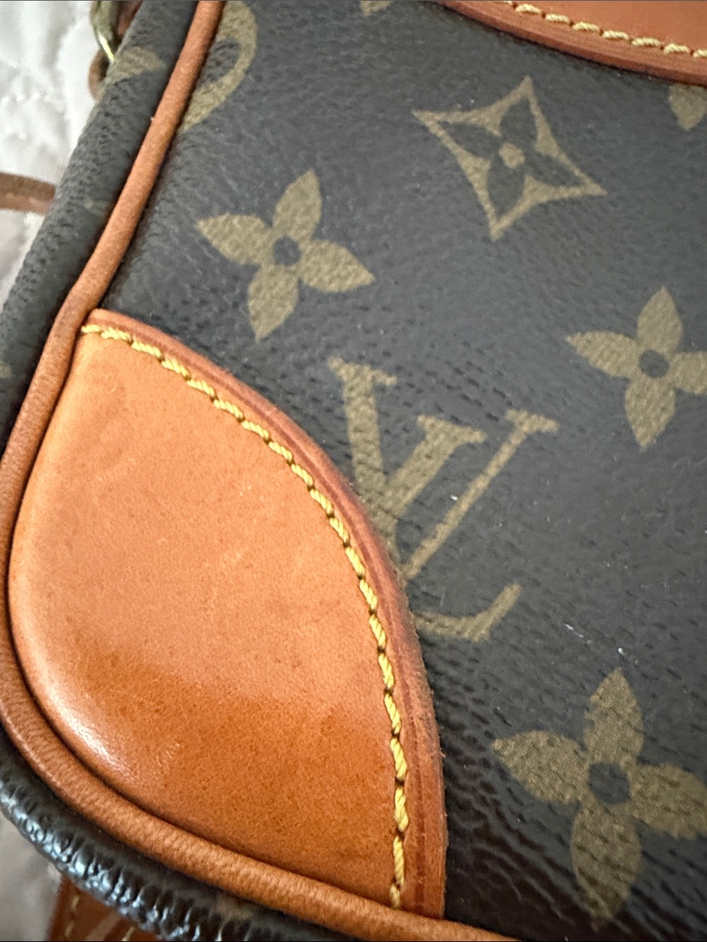 Vintage Louis Vuitton Monogram Crossbody in Brown and Tan - Picture 10 of 17